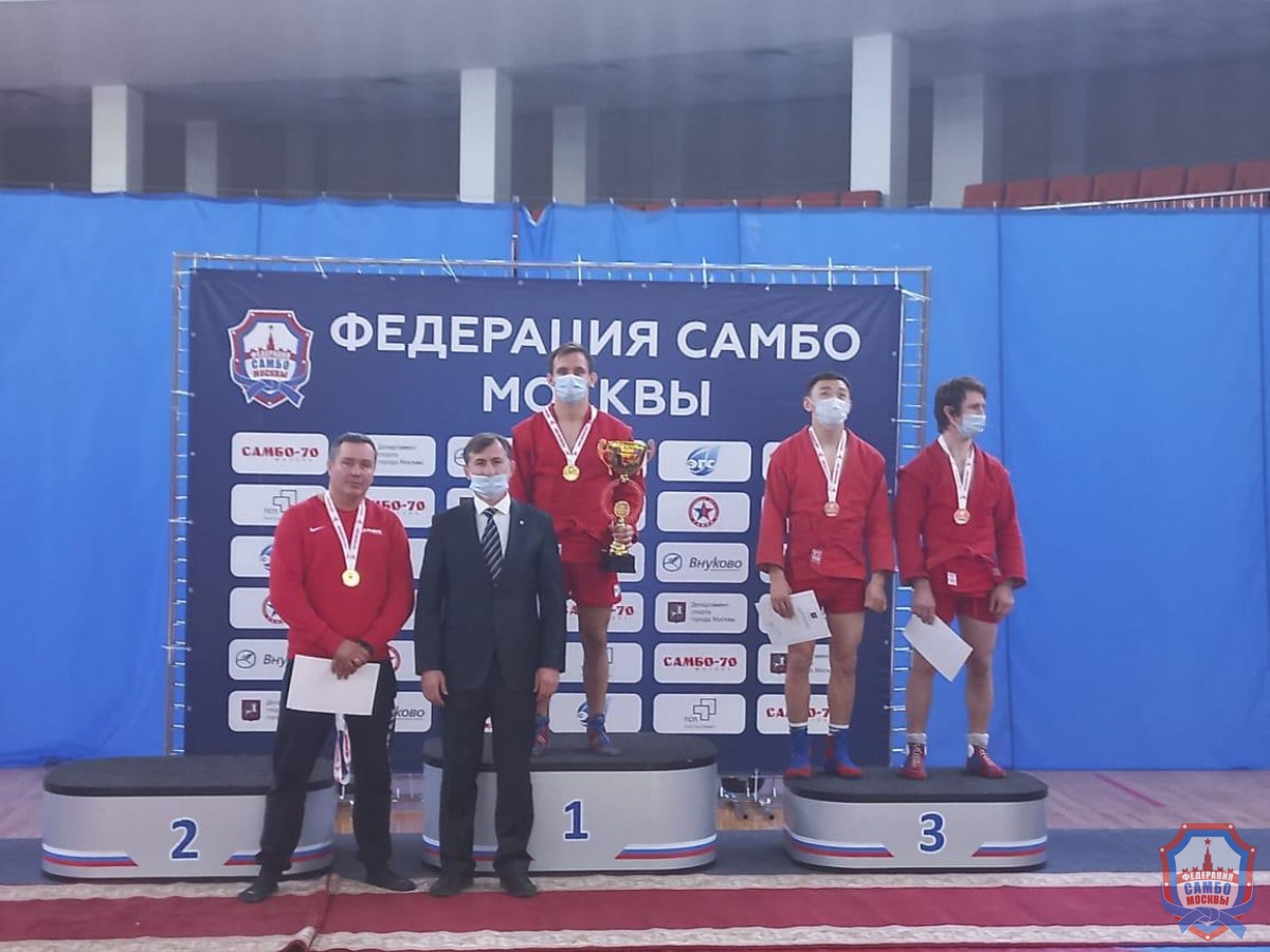 Чемпионат Москвы по самбо 2021 года среди мужчин и женщин и боевому самбо прошел в "Самбо-70"