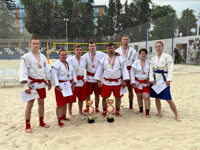 Чемпионат Москвы по пляжному самбо среди мужчин и женщин