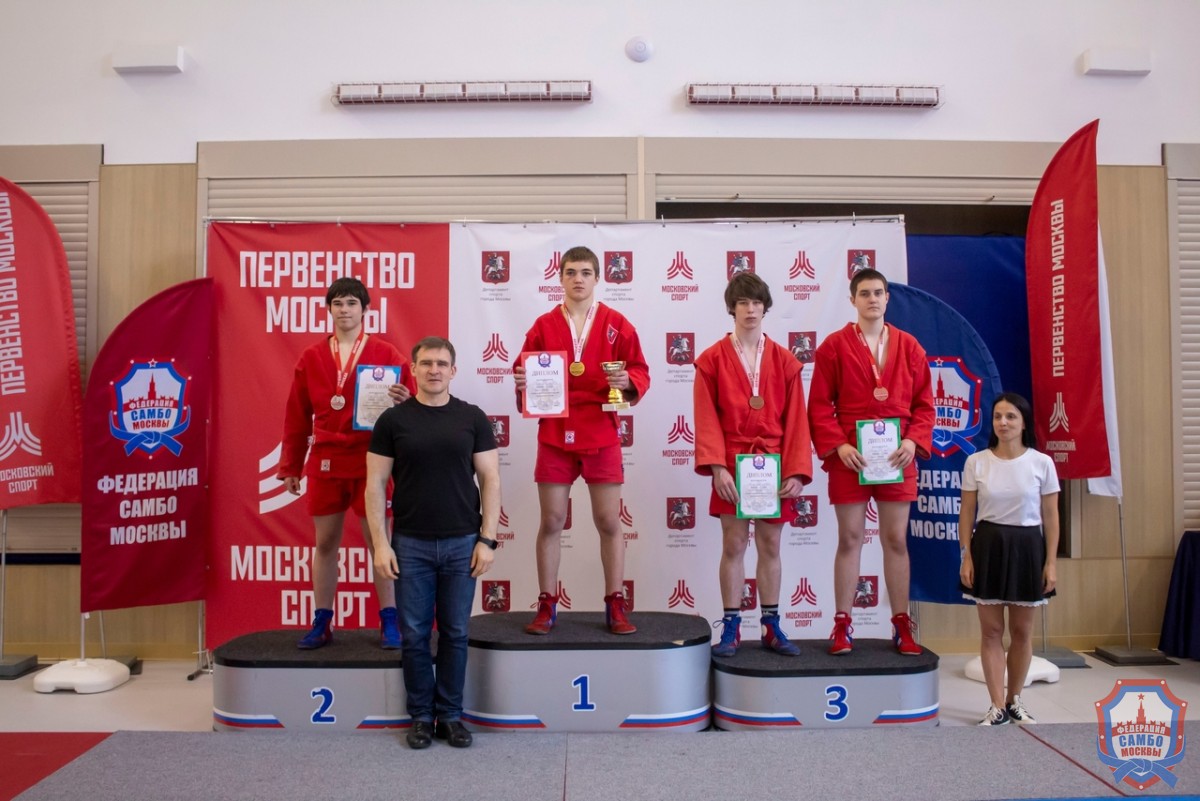 Боевое самбо Москвы: яркие поединки и новые чемпионы