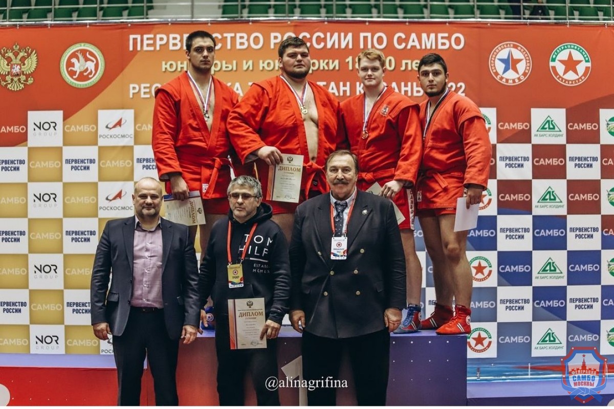 12 медалей на Первенстве России по самбо среди юниоров завоевали московские самбисты