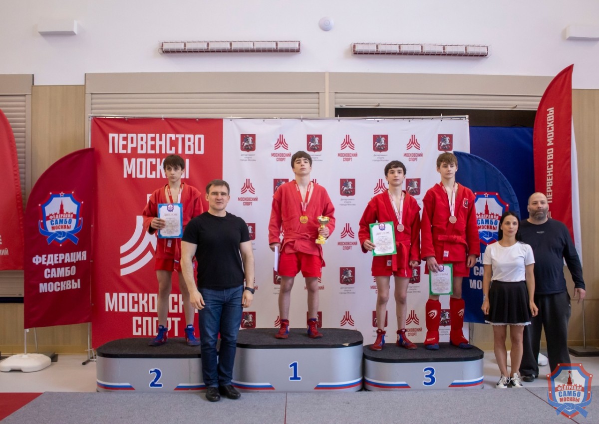 Боевое самбо Москвы: яркие поединки и новые чемпионы