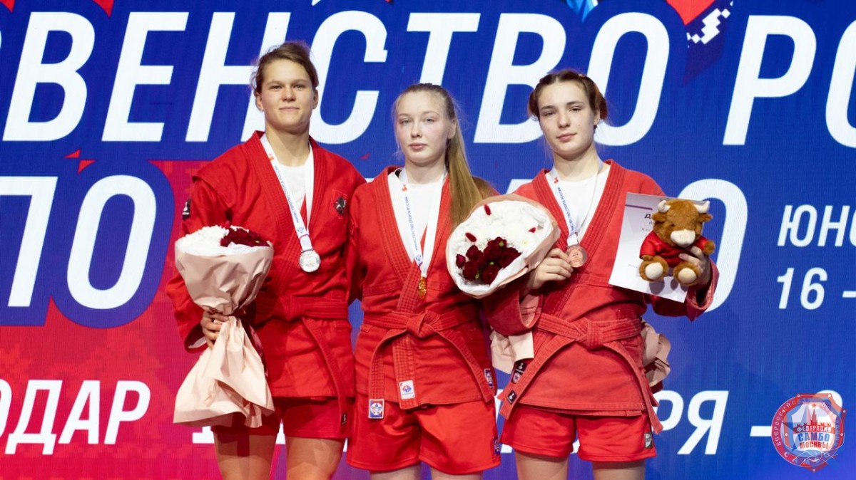 Завершилось Первенство России по самбо среди юношей и девушек 16-18 лет