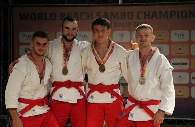 В Доминикане завершился чемпионат мира по пляжному самбо