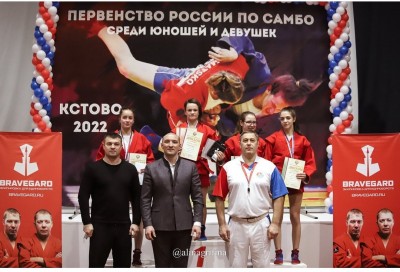 15 медалей на Первенстве России по самбо среди юношей и девушек у москвичей