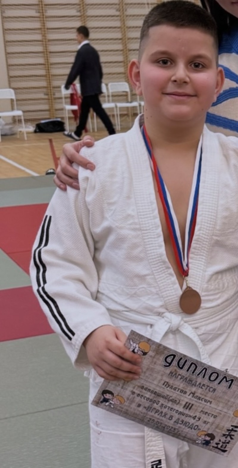 Пулатов Максим Маратович